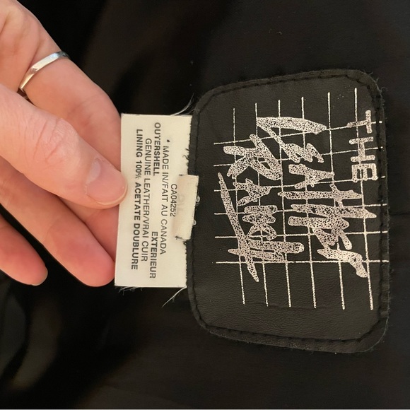 Leather jacket - Picture 3 of 4